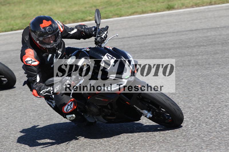 /Archiv-2025/48 25.08.2025 Cornu Master School ADR/blau-bleu/14